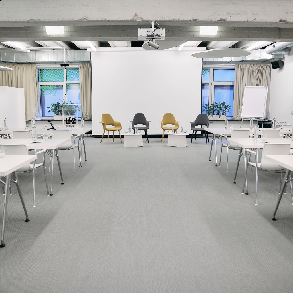 L42_brussels_live_boardroom_home